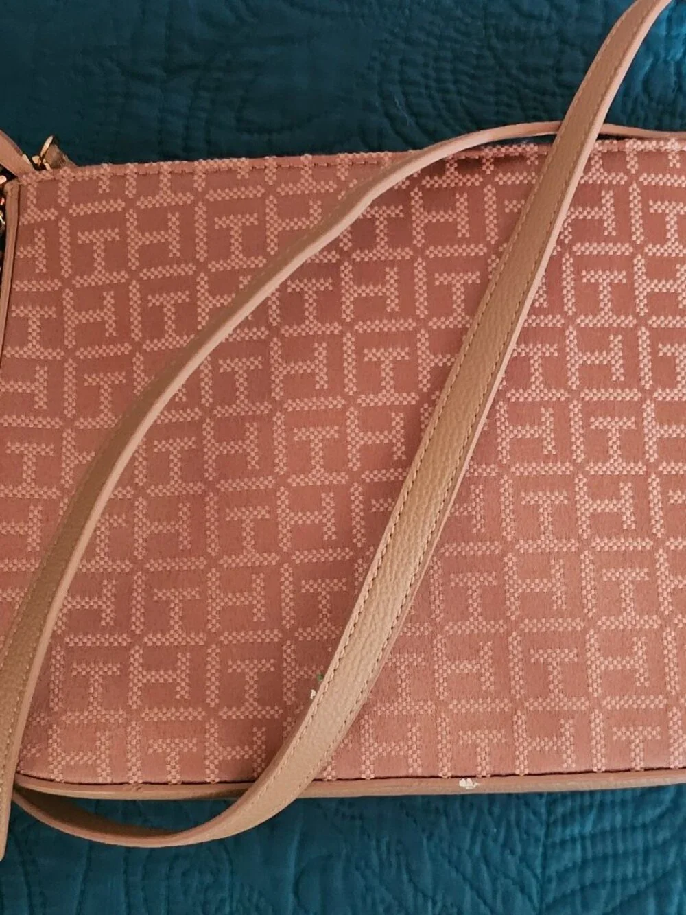 Tommy Hilfiger purse